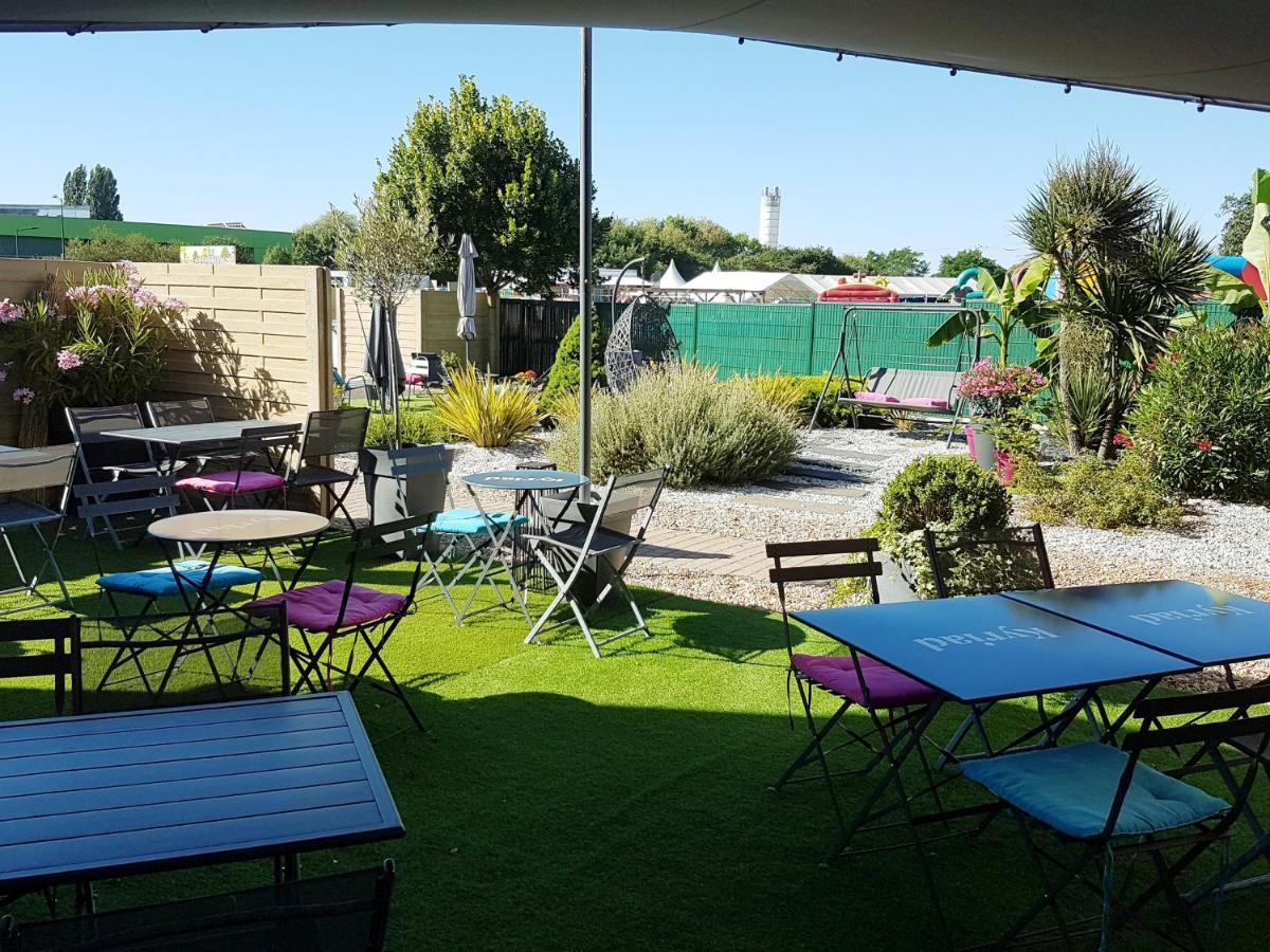 Kyriad Hotel La Flèche מראה חיצוני תמונה