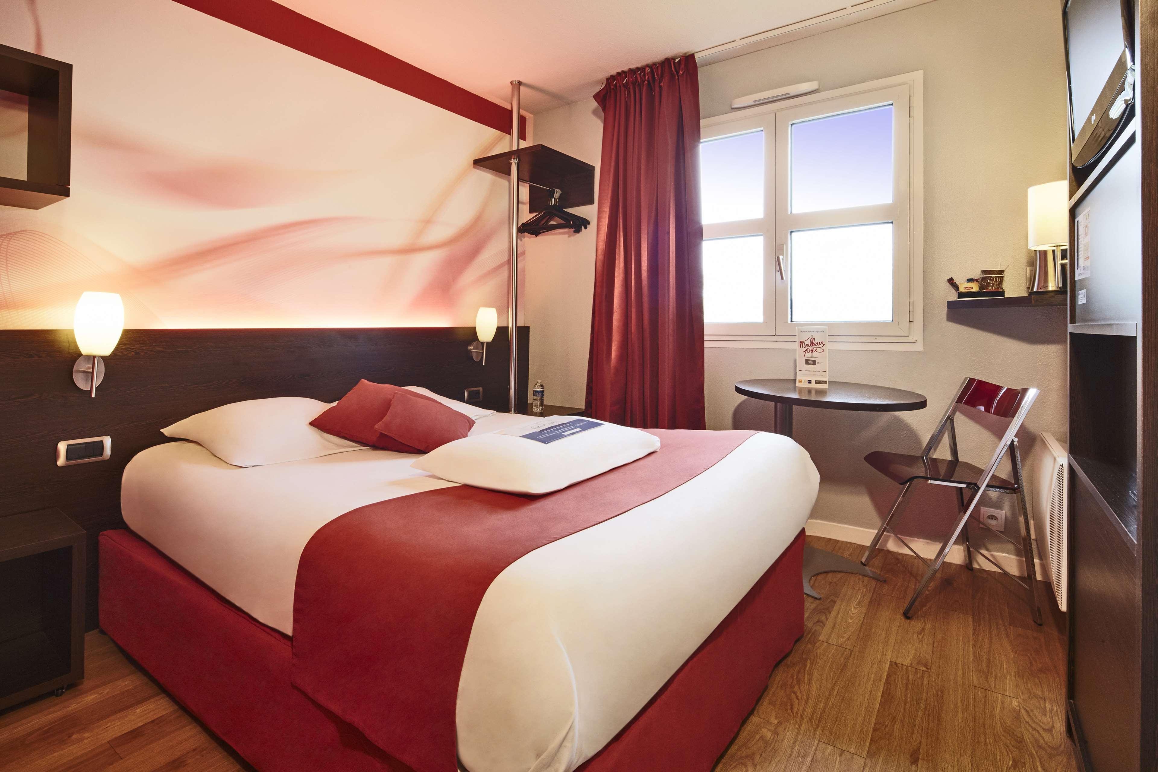Kyriad Hotel La Flèche מראה חיצוני תמונה