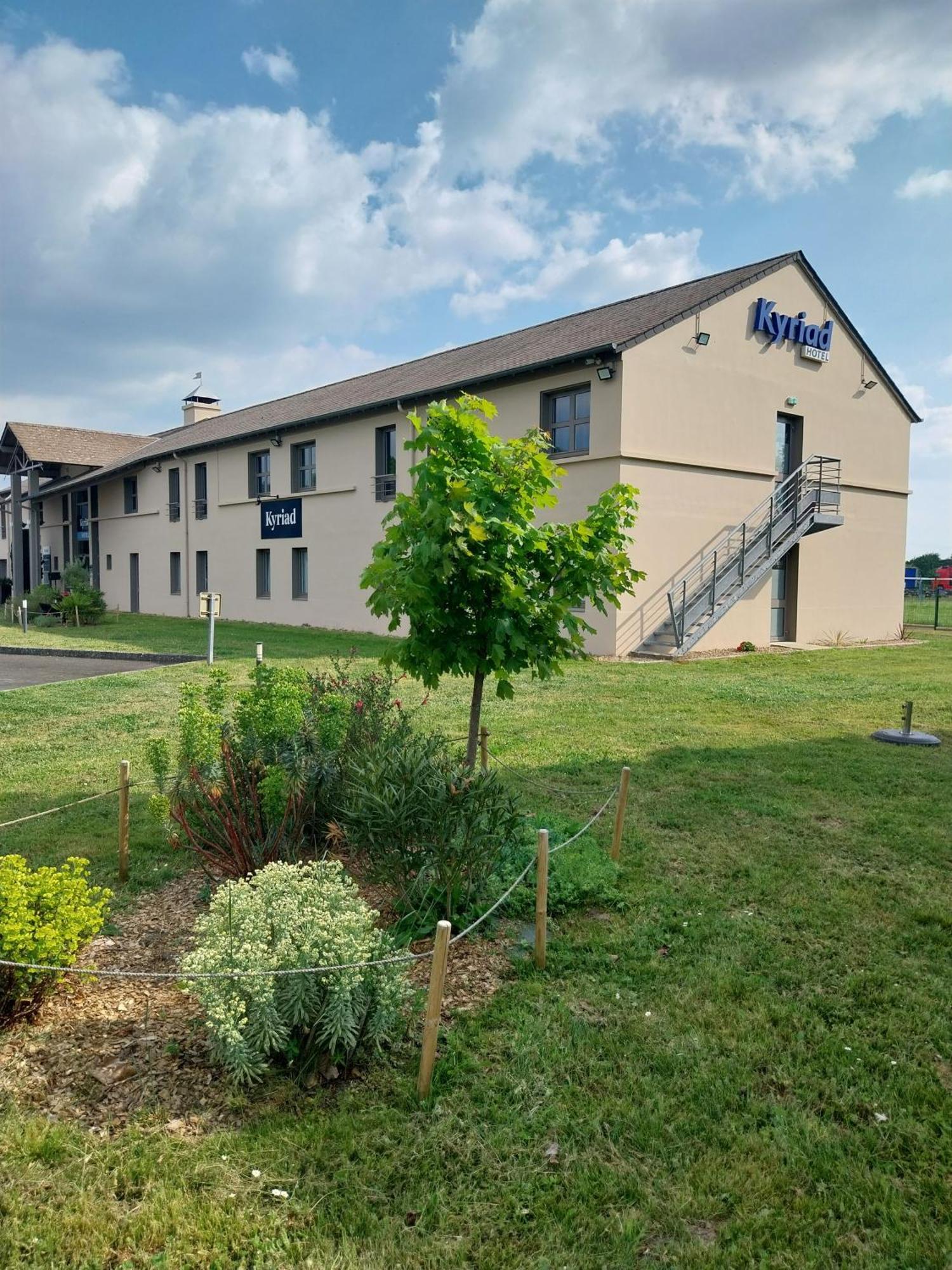 Kyriad Hotel La Flèche מראה חיצוני תמונה