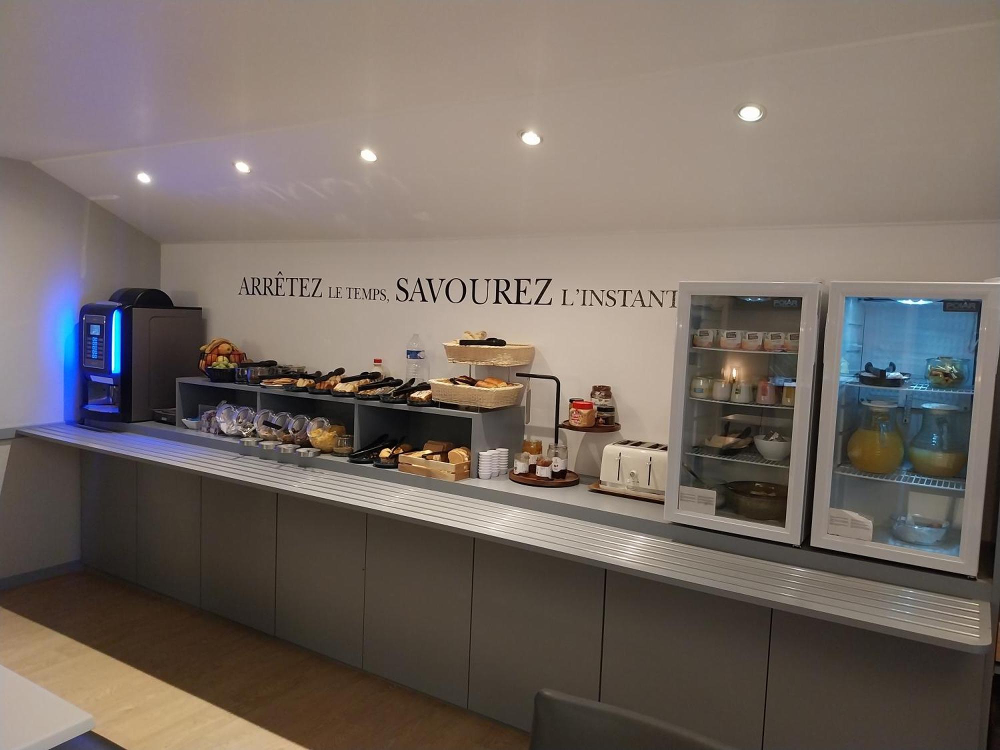 Kyriad Hotel La Flèche מראה חיצוני תמונה